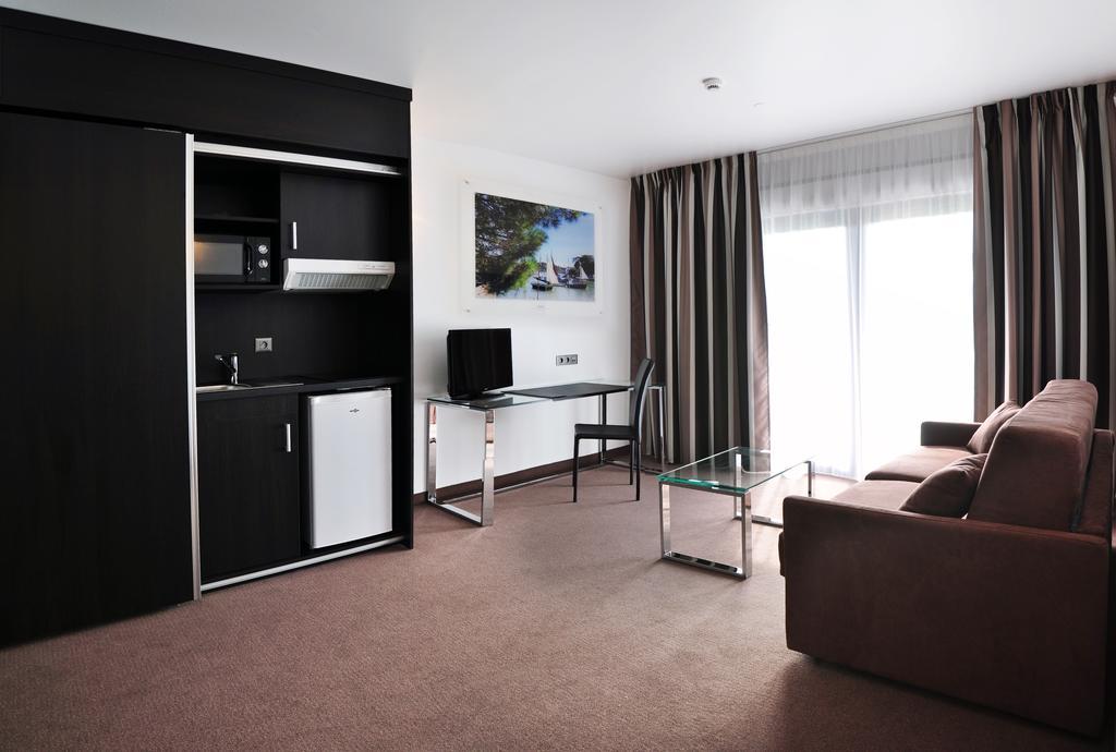 โกลเดน ทิวลิป ปอร์นิค Aparthotel ปอร์นิก ภายนอก รูปภาพ